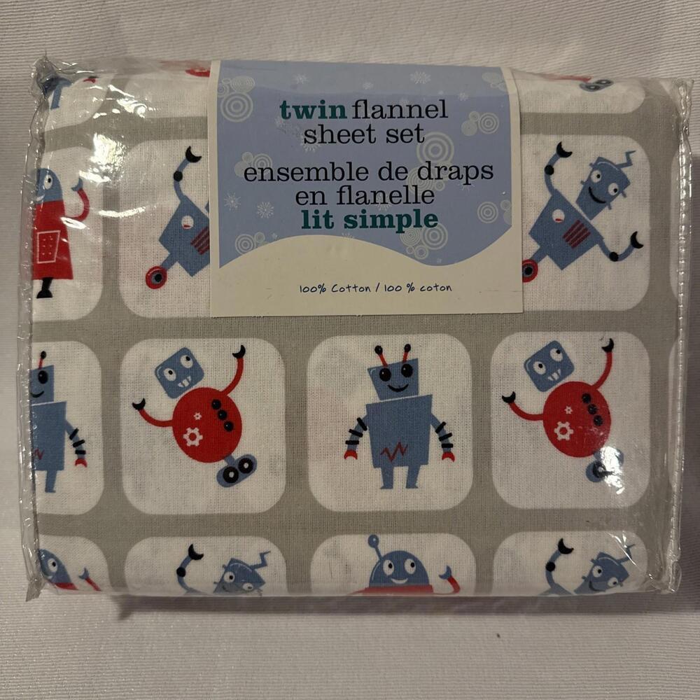 Robots pattern Twin Flannel Sheet set for child. Brand New.